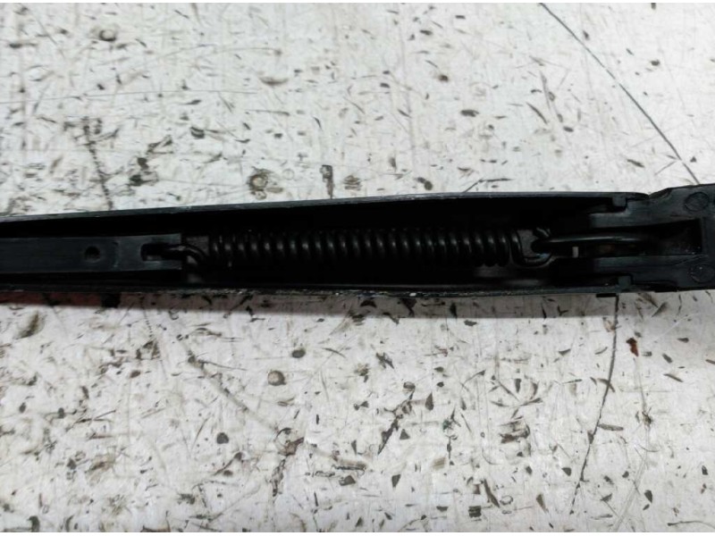 Recambio de brazo limpia delantero derecho para peugeot 407 sw sport referencia OEM IAM   