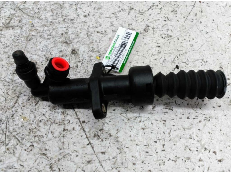 Recambio de bomba embrague para peugeot 407 sw sport referencia OEM IAM   