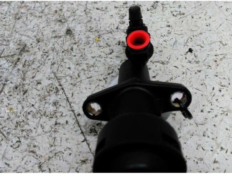 Recambio de bomba embrague para peugeot 407 sw sport referencia OEM IAM   