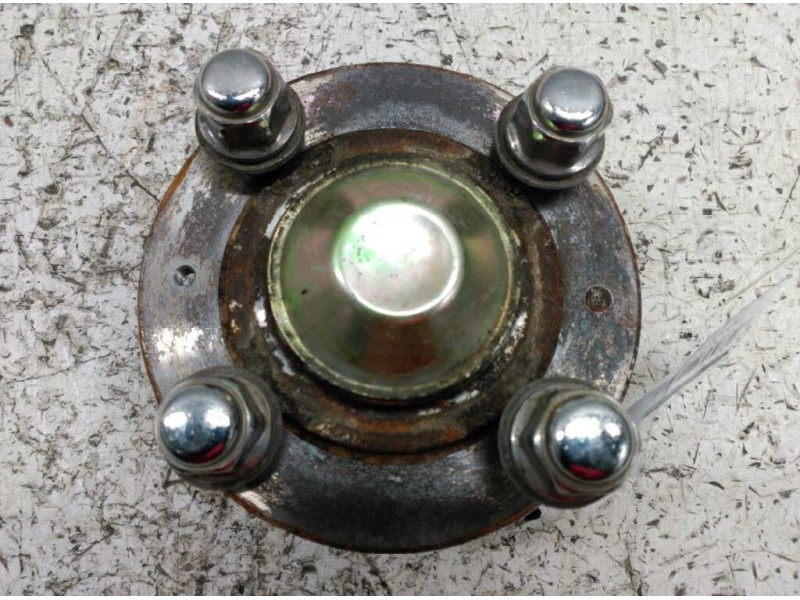 Recambio de buje trasero derecho para mitsubishi santamo (hyundai) santamo confort referencia OEM IAM   