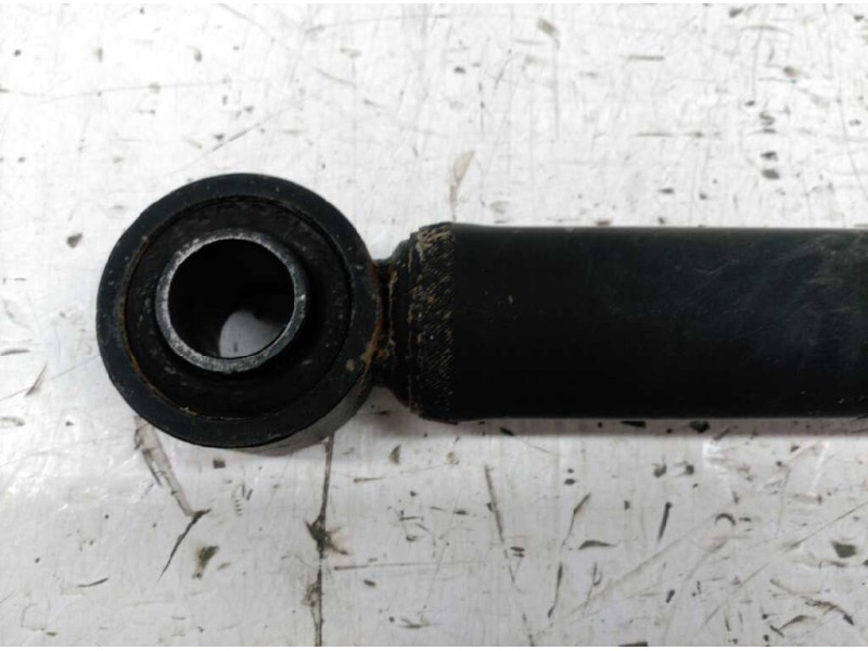 Recambio de amortiguador trasero derecho para mitsubishi santamo (hyundai) santamo confort referencia OEM IAM   