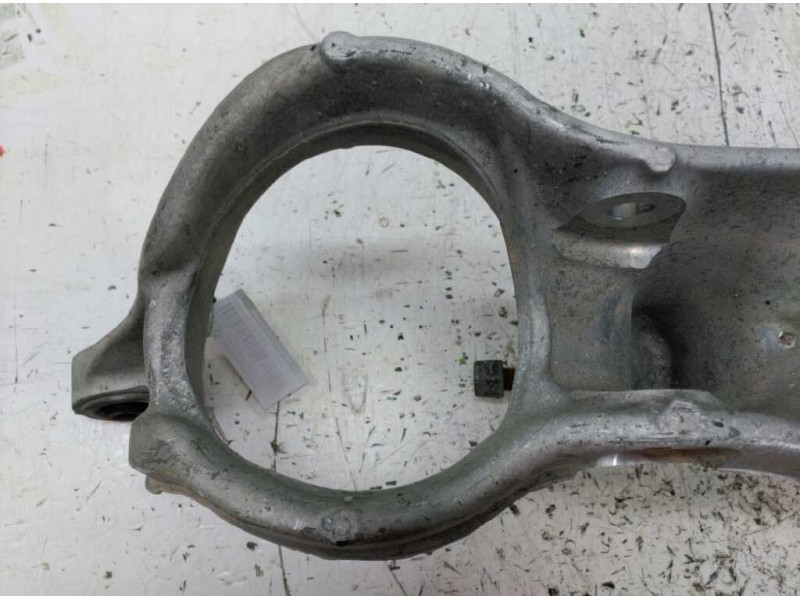 Recambio de brazo suspension inferior delantero derecho para peugeot 407 sw sport referencia OEM IAM   