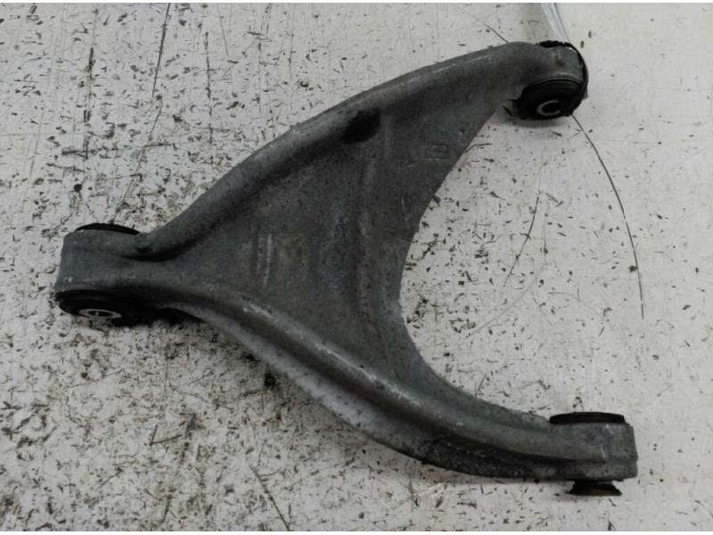 Recambio de brazo suspension superior trasero derecho para peugeot 407 sw sport referencia OEM IAM   