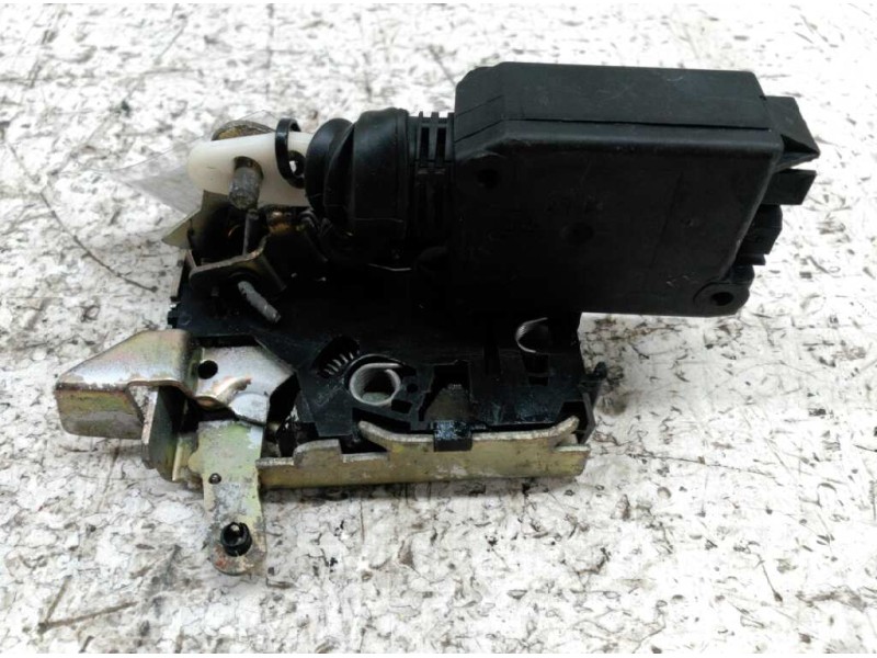 Recambio de cerradura puerta delantera derecha para citroen zx 1.9 d armonia referencia OEM IAM   