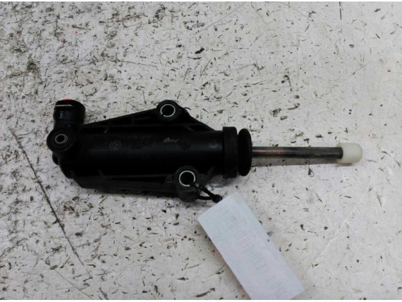 Recambio de bombin embrague para fiat punto berlina (188) 1.2 8v referencia OEM IAM   