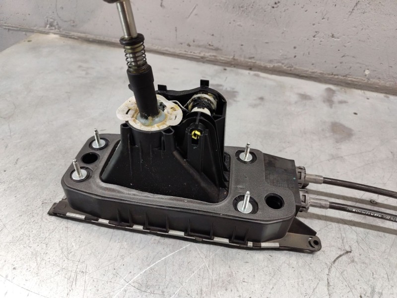 Recambio de palanca cambio para seat ibiza iv (6j5, 6p1) 2.0 referencia OEM IAM 2Q0711049K  