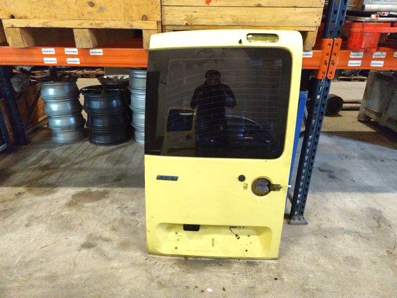 Recambio de porton trasero izquierdo para fiat doblo cargo (223) 1.9 jtd cat referencia OEM IAM   