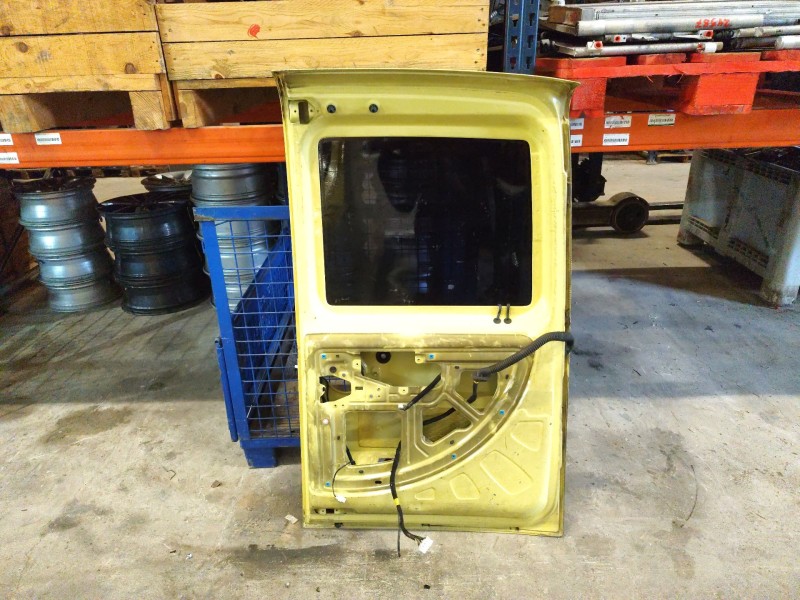 Recambio de porton trasero izquierdo para fiat doblo cargo (223) 1.9 jtd cat referencia OEM IAM   