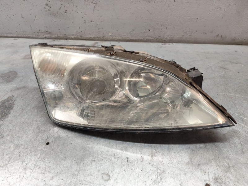 Recambio de faro derecho para ford mondeo iii sedán (b4y) 2.0 16v referencia OEM IAM   