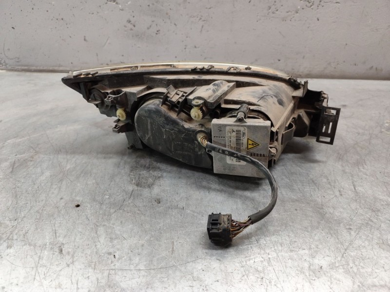 Recambio de faro izquierdo para ford mondeo iii sedán (b4y) 2.0 16v referencia OEM IAM   