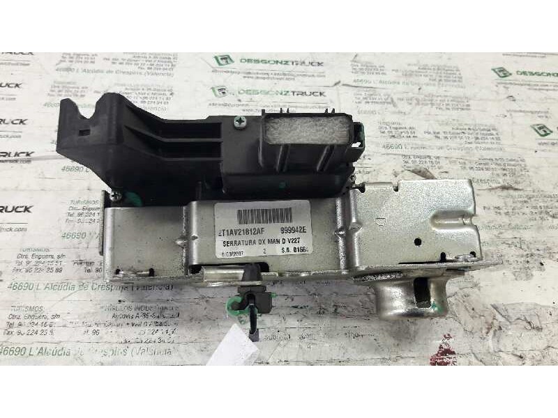 Recambio de cerradura puerta delantera derecha para ford transit connect (tc7) furgón largo (2006) referencia OEM IAM 2T1AV21812