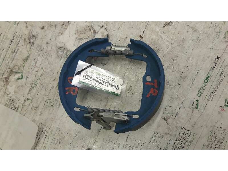 Recambio de zapatas de freno traseras para opel vectra b berlina 1.6 16v referencia OEM IAM  TRASERAS DERECHAS 