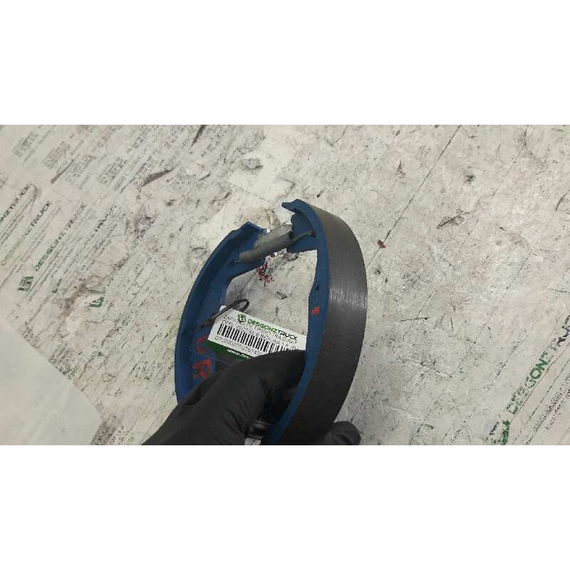 Recambio de zapatas de freno traseras para opel vectra b berlina 1.6 16v referencia OEM IAM  TRASERAS DERECHAS 