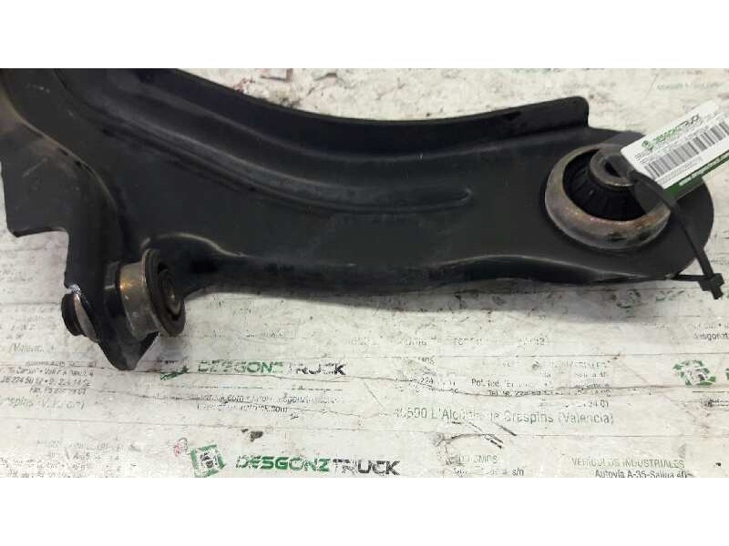 Recambio de brazo suspension inferior delantero derecho para renault scenic ii authentique referencia OEM IAM   