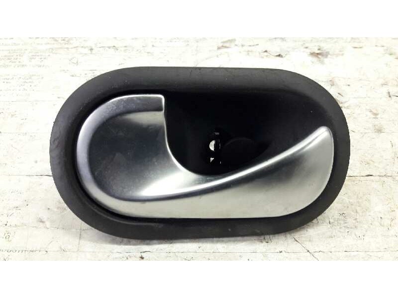 Recambio de maneta interior trasera izquierda para renault scenic ii authentique referencia OEM IAM 8200028487  