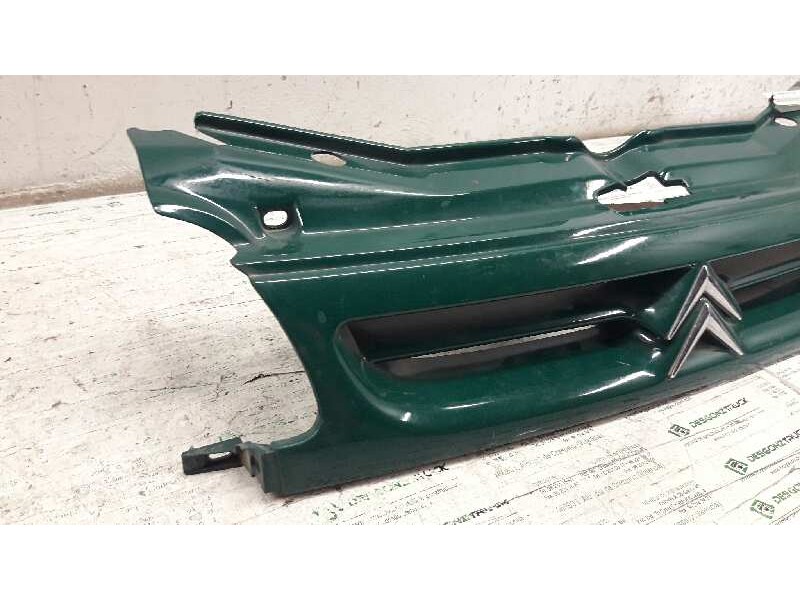 Recambio de rejilla delantera central para citroen berlingo 1.9 d x familiar referencia OEM IAM 9618254877  