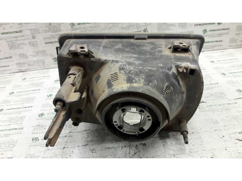 Recambio de faro izquierdo para renault trafic p 1000 referencia OEM IAM   