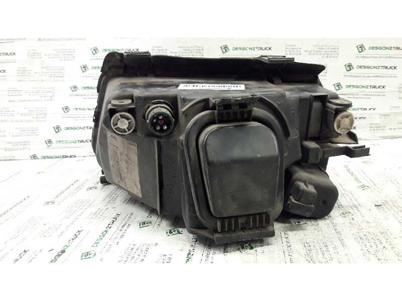 Recambio de faro derecho para audi a4 berlina (b5) 1.9 tdi referencia OEM IAM 0301186202  