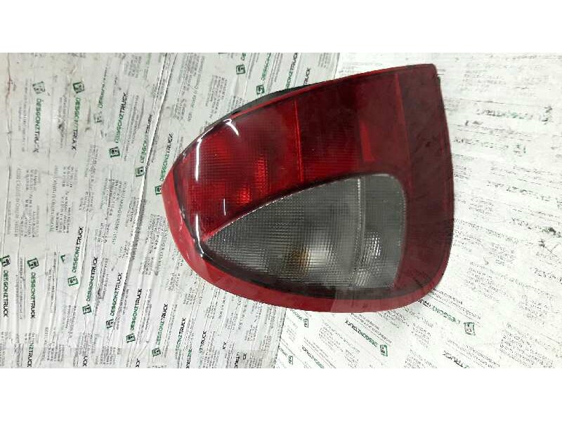 Recambio de piloto trasero izquierdo para daewoo nubira berlina sx (1999) referencia OEM IAM 0311000731  