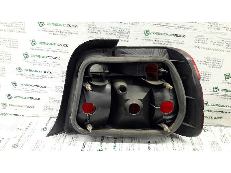 Recambio de piloto trasero izquierdo para bmw serie 3 berlina (e36) 318i referencia OEM IAM   