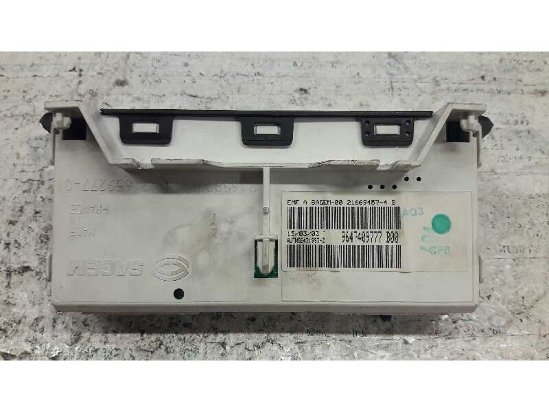 Recambio de pantalla multifuncion para peugeot 206+ básico referencia OEM IAM 21659275 SAGEM 21659277