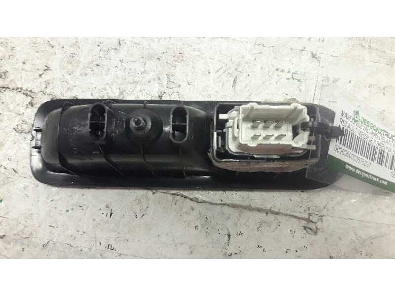 Recambio de mando elevalunas delantero derecho para renault megane ii berlina 5p authentique referencia OEM IAM 156013870  