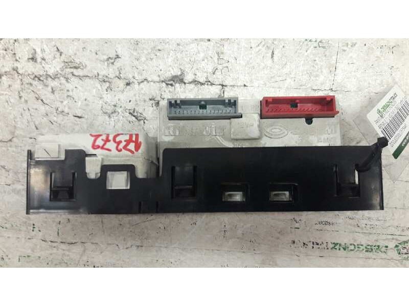 Recambio de pantalla multifuncion para renault laguna ii (bg0) confort dynamique referencia OEM IAM 8200002604  