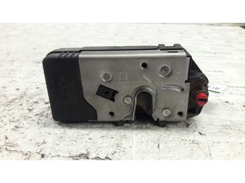 Recambio de cerradura puerta trasera derecha para opel zafira a referencia OEM IAM   