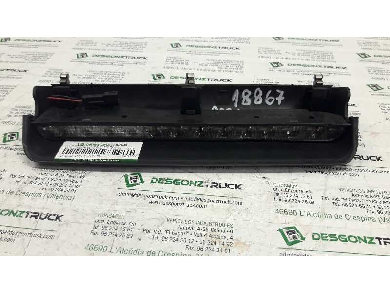 Recambio de luz central de freno para opel corsa c club referencia OEM IAM 24517003  