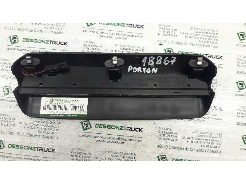 Recambio de luz central de freno para opel corsa c club referencia OEM IAM 24517003  