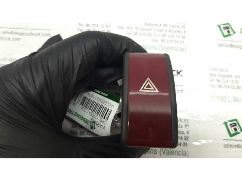 Recambio de warning para opel corsa c club referencia OEM IAM 0524119  