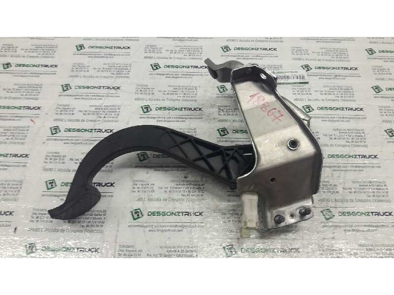 Recambio de pedal embrague para opel corsa c club referencia OEM IAM 9156593  