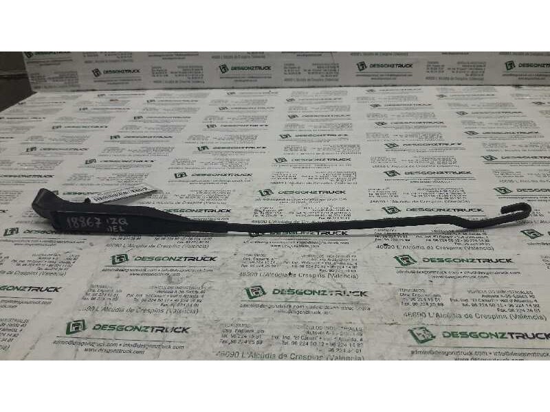 Recambio de brazo limpia delantero izquierdo para opel corsa c club referencia OEM IAM 09114666  