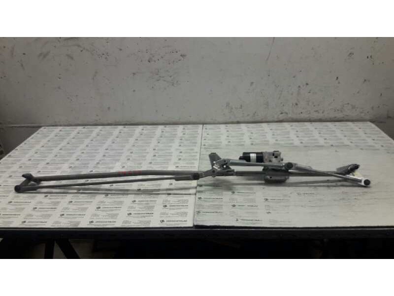 Recambio de motor limpia delantero para peugeot 307 berlina (s2) xt referencia OEM IAM 404638 VALEO 