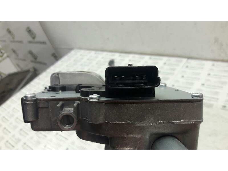 Recambio de motor limpia delantero para peugeot 307 berlina (s2) xt referencia OEM IAM 404638 VALEO 