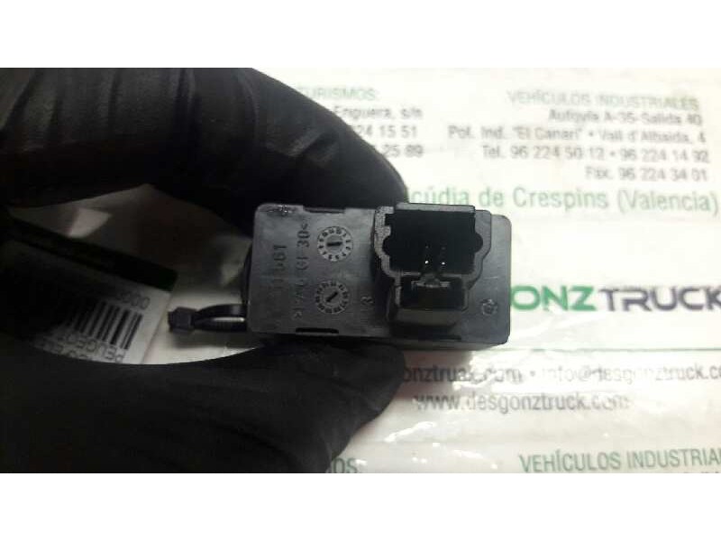 Recambio de mando elevalunas trasero derecho para peugeot 307 berlina (s2) xt referencia OEM IAM 96360166XT  