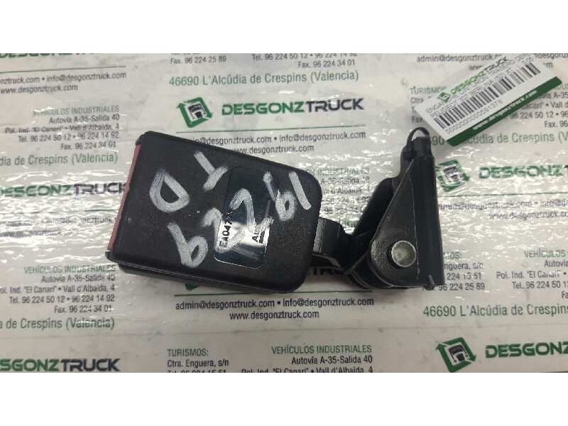 Recambio de enganche cinturon trasero derecho para peugeot 307 berlina (s2) xt referencia OEM IAM   