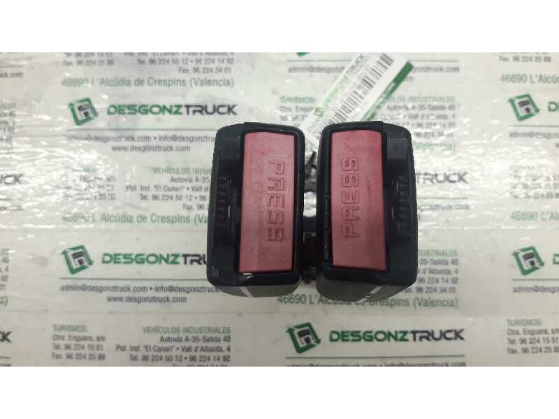 Recambio de enganche cinturon trasero derecho para peugeot 307 berlina (s2) xt referencia OEM IAM   