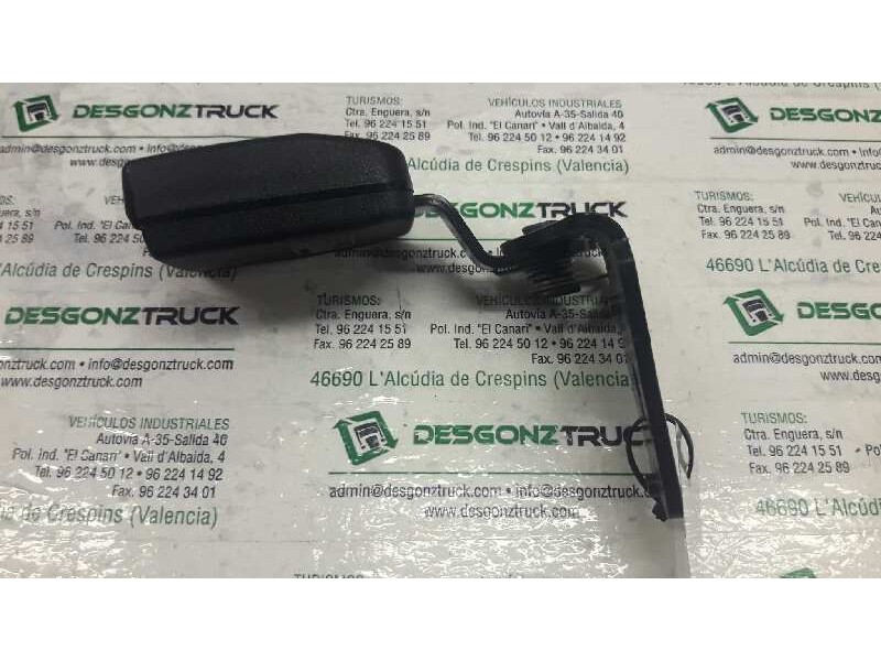 Recambio de enganche cinturon trasero izquierdo para peugeot 307 berlina (s2) xt referencia OEM IAM   