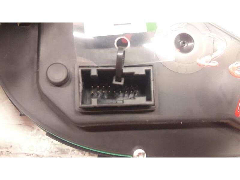 Recambio de cuadro instrumentos para peugeot 307 berlina (s2) xt referencia OEM IAM 9661323180  