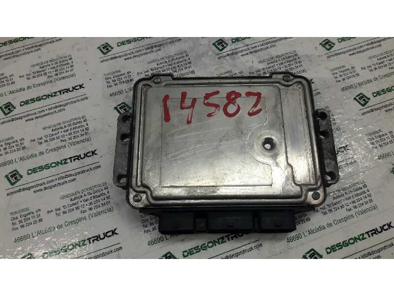 Recambio de centralita motor uce para renault megane ii berlina 3p referencia OEM IAM 8200391966 0281011776 