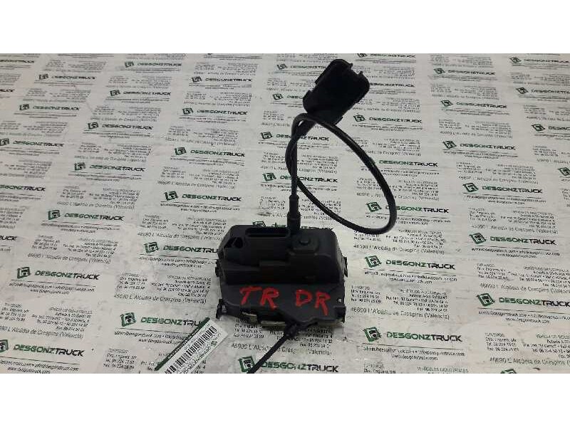 Recambio de cerradura puerta trasera derecha para renault megane ii berlina 3p referencia OEM IAM   