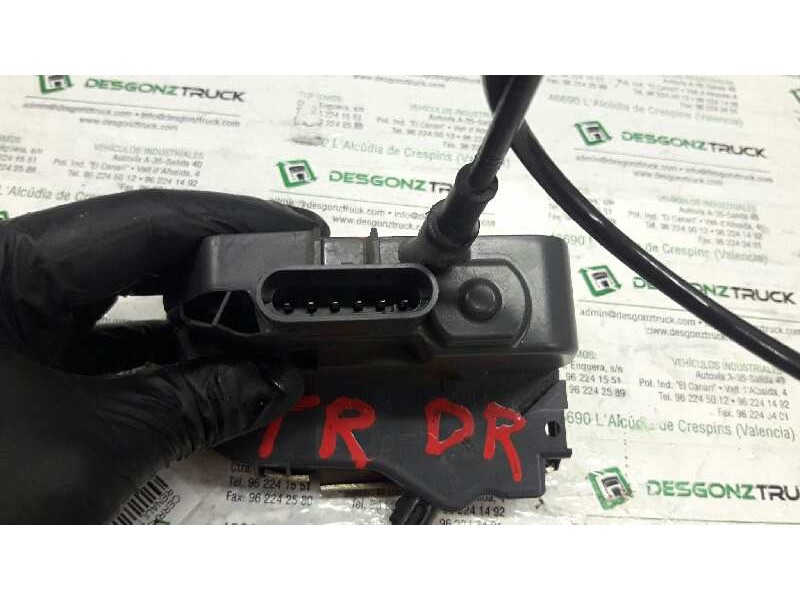 Recambio de cerradura puerta trasera derecha para renault megane ii berlina 3p referencia OEM IAM   