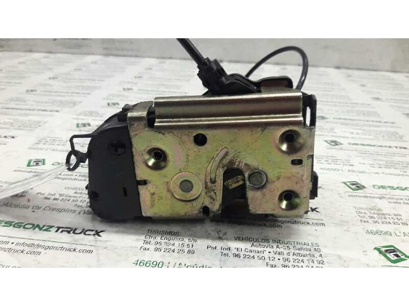 Recambio de cerradura puerta trasera derecha para renault megane ii berlina 3p referencia OEM IAM   