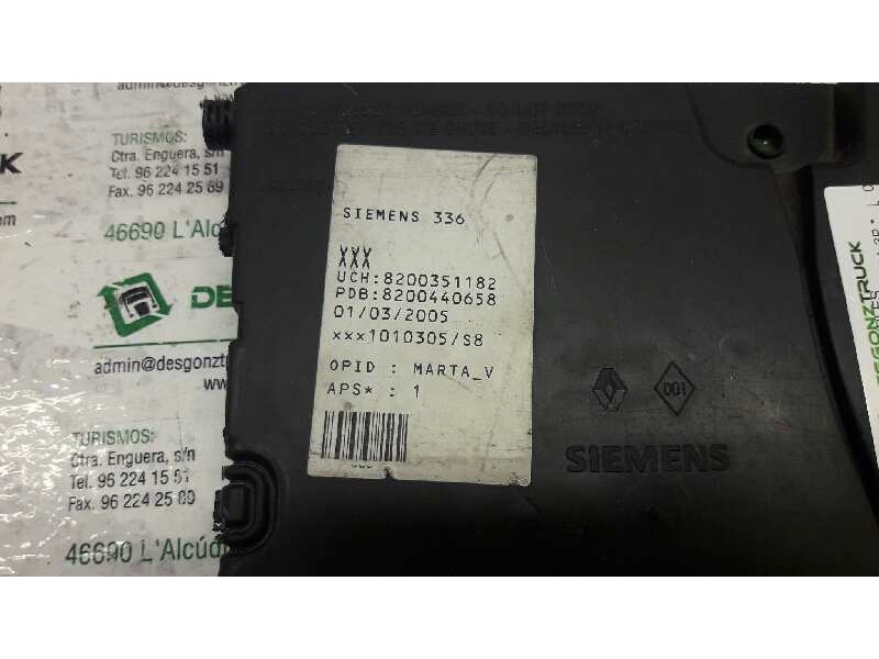 Recambio de caja reles / fusibles para renault megane ii berlina 3p referencia OEM IAM 8200351182  