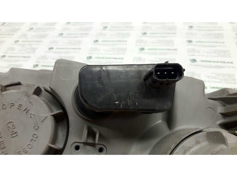 Recambio de faro izquierdo para kia carnival ii 2.9 cdri ex referencia OEM IAM   