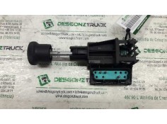Recambio de boton antiniebla para bmw serie 3 berlina (e36) 318i se referencia OEM IAM 83535031  