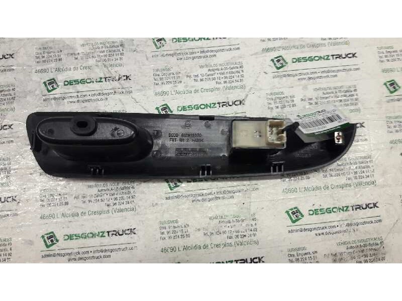 Recambio de mando elevalunas delantero derecho para daewoo matiz cd referencia OEM IAM 96563828  