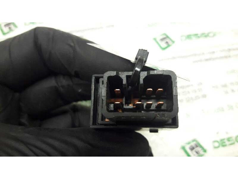 Recambio de mando elevalunas delantero derecho para hyundai matrix (fc) 1.5 crdi 16v gls referencia OEM IAM   