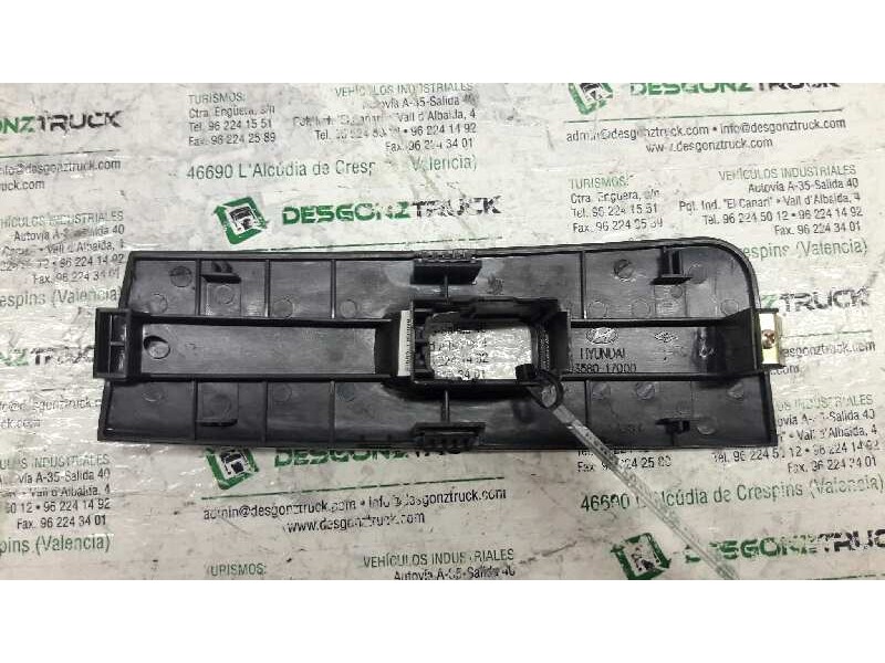 Recambio de embellecedor mando elevalunas para hyundai matrix (fc) 1.5 crdi 16v gls referencia OEM IAM 9358017000YN  